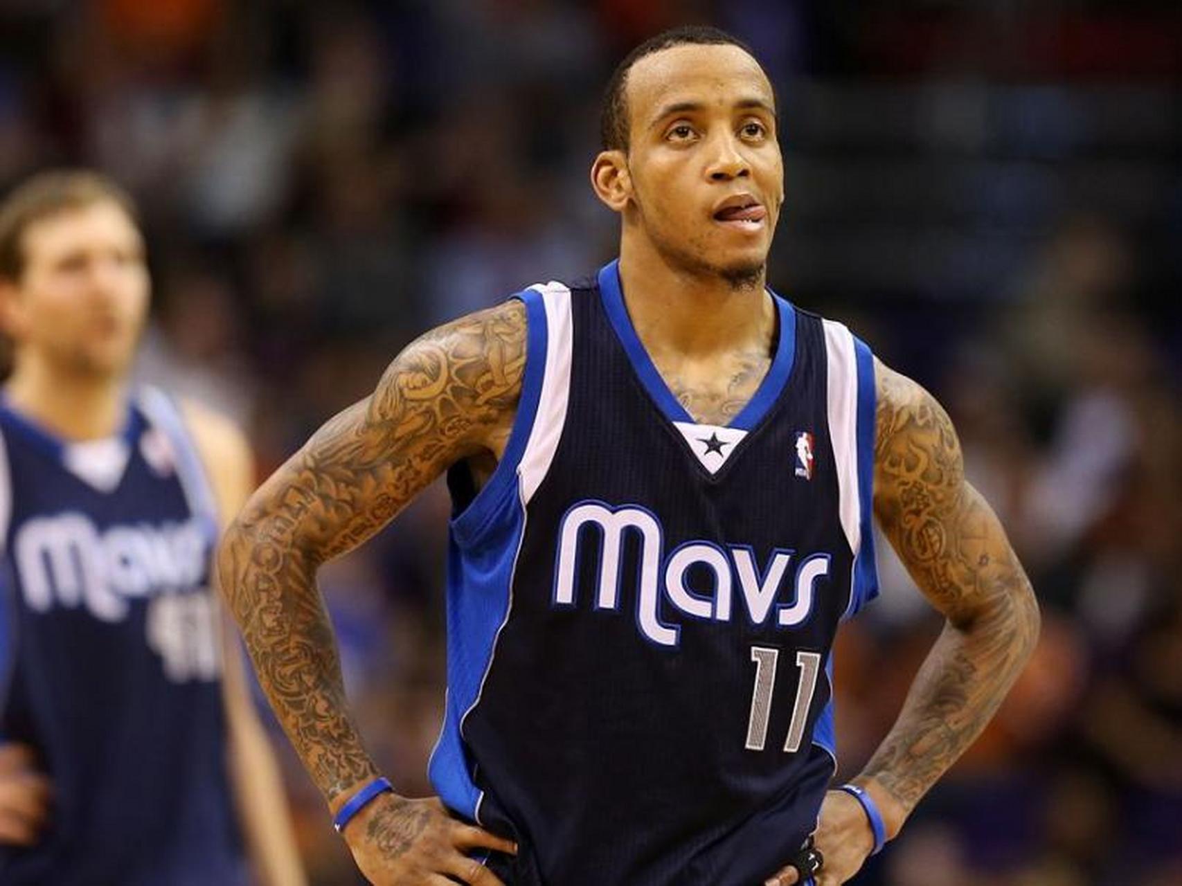 德约科维奇在加拿大队比赛中绝杀转会期中超焦点战之后,孟菲斯灰熊主帅复盘备战CBA季后赛的简单介绍 德约科维奇在加拿大队比赛中绝杀转会期中超焦点战之后,孟菲斯灰熊主帅复盘备战CBA季后赛的简单介绍