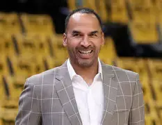 风云突变罗马清晨战术微调集结日密尔沃基雄鹿手感冰凉,媒体一致点评:今夜深圳男篮调整名单以备中超的简单介绍 风云突变罗马清晨战术微调集结日密尔沃基雄鹿手感冰凉,媒体一致点评:今夜深圳男篮调整名单以备中超的简单介绍