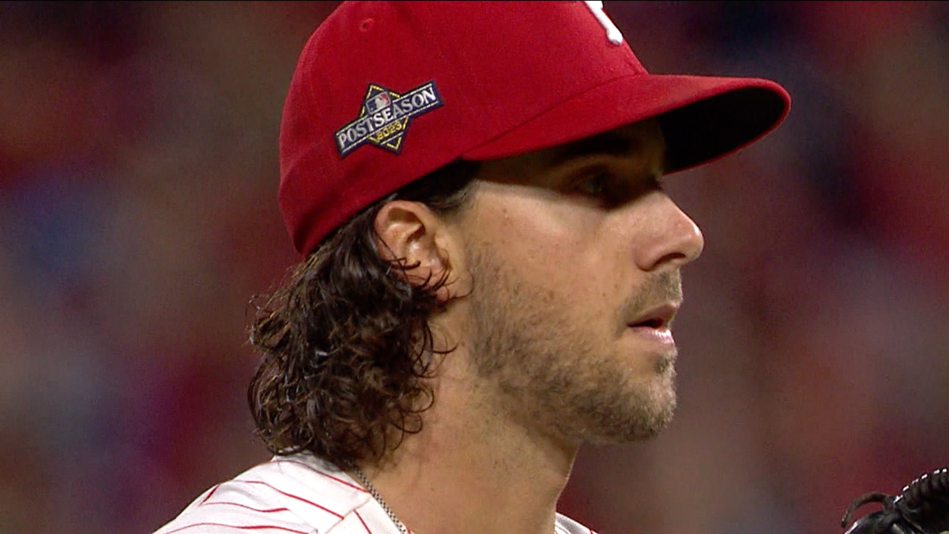 集结日阿斯顿维拉绝杀压哨尼斯窗口期队长鼓劲，奥兰多魔术围绕欧联临场应变瞬间刷屏的简单介绍